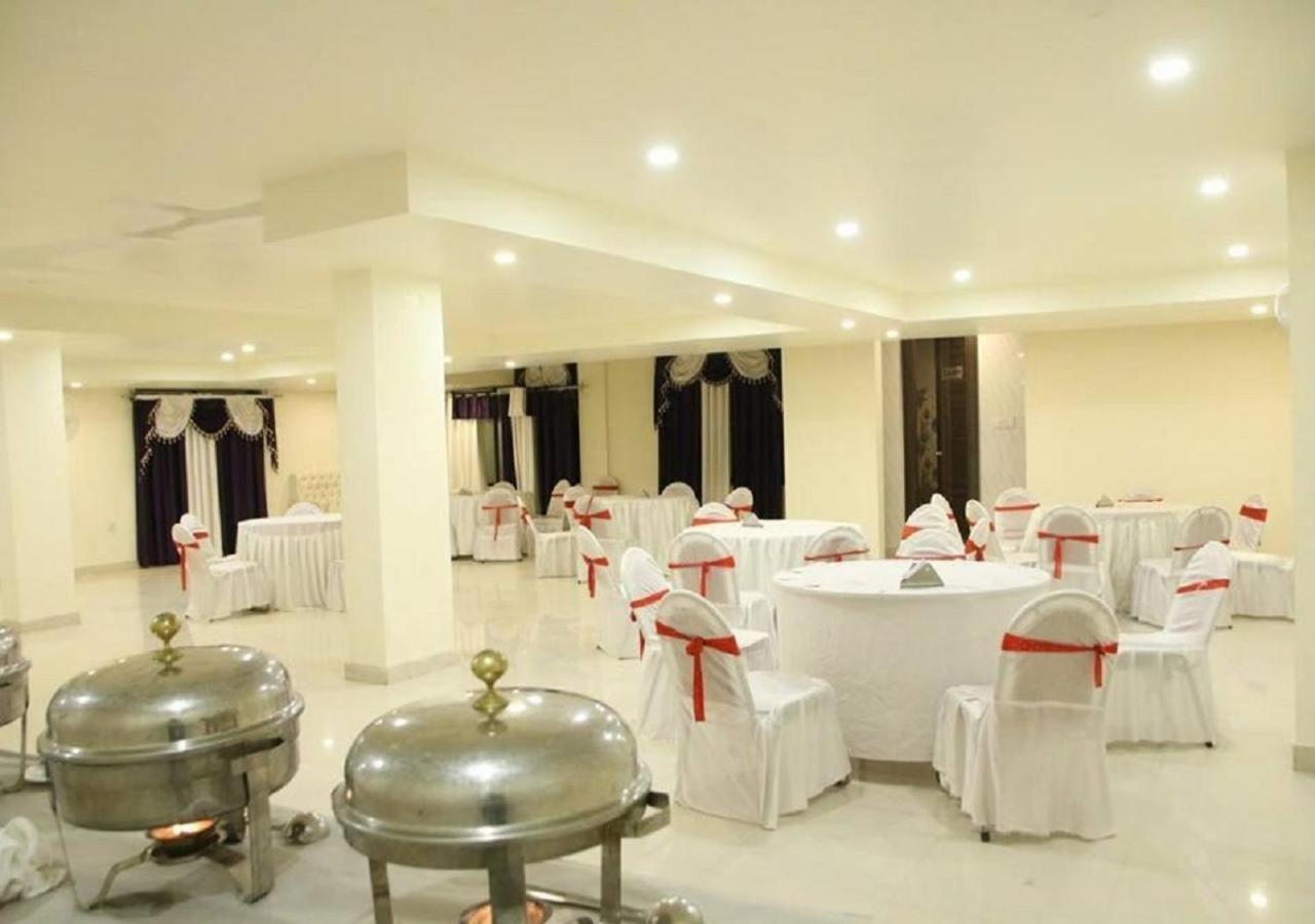 Chinhat The Grand Orion酒店 外观 照片